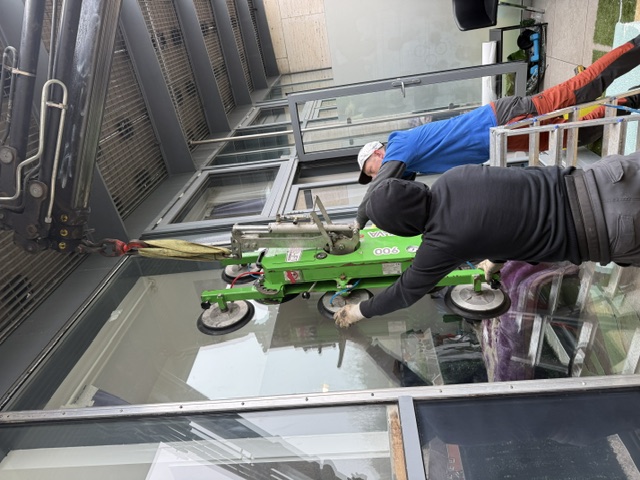 About Winchmore Hill Glazing
